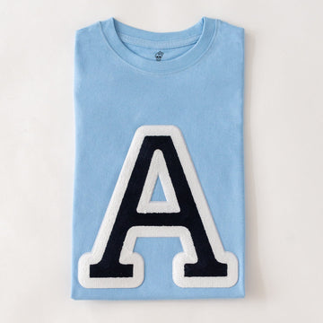 Camiseta Iniciales Celeste