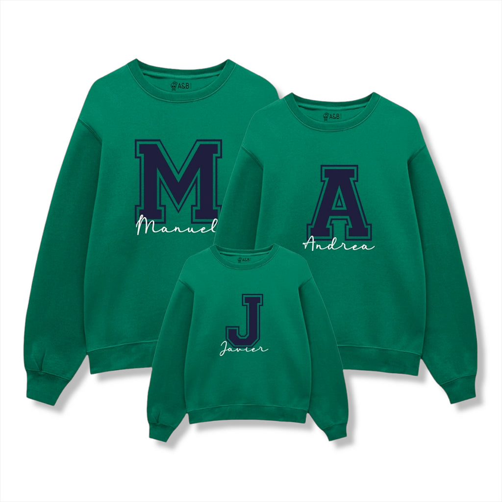 sudadera personalizada con nombre e inicial. sudadera personalizada para toda la familia