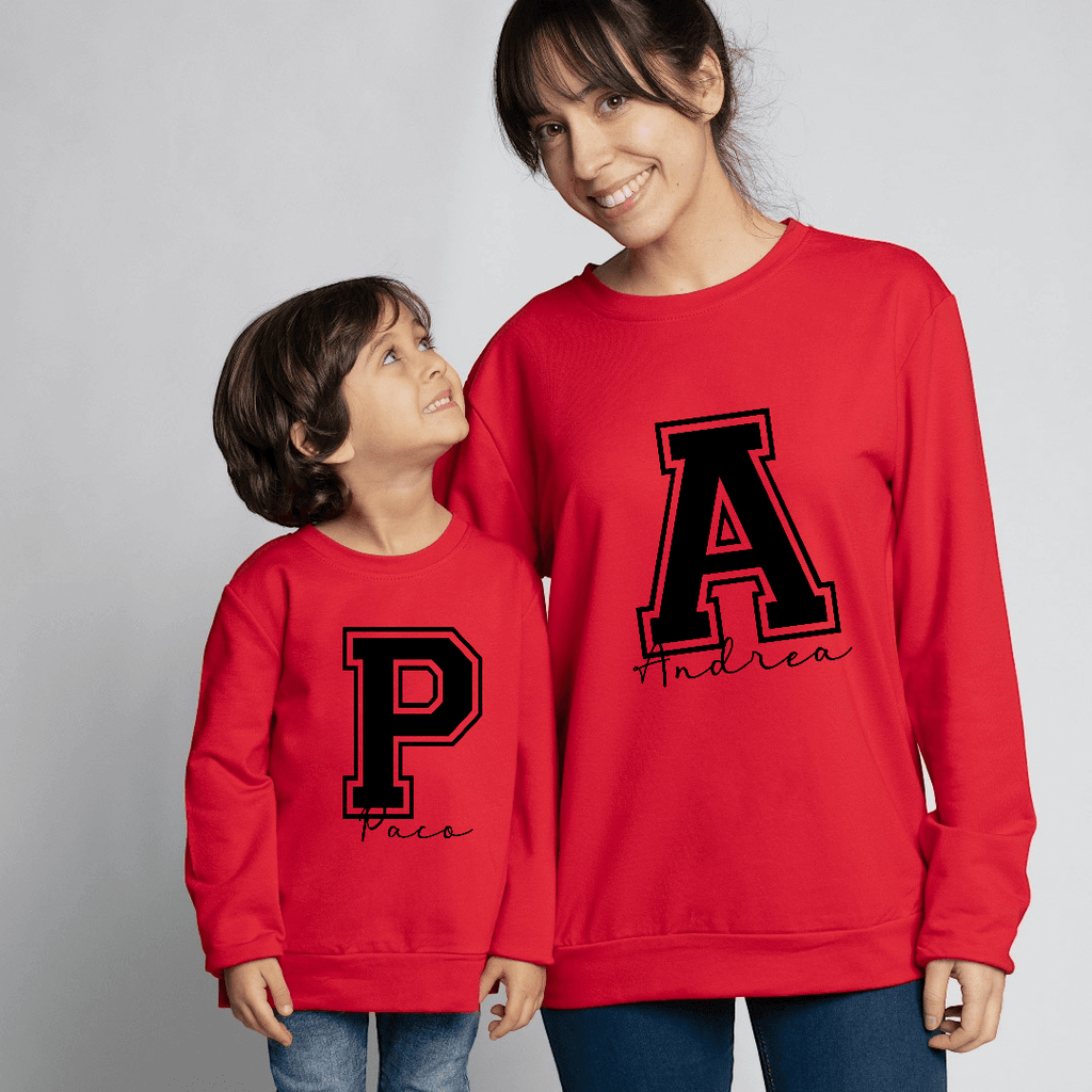 sudadera personalizada con nombre e inicial. sudadera personalizada para toda la familia